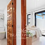Amazing Sea & Marina Views With Golf Views In Heated Pool Complex Aq846 Apartment *