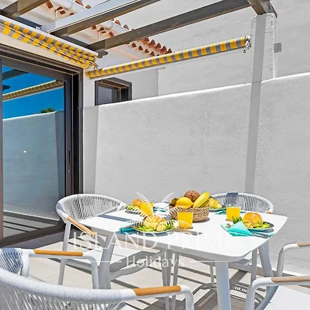 Apartment Amazing Sea & Marina Views With Golf Views In Heated Pool Complex Aq846 San Miguel de Abona